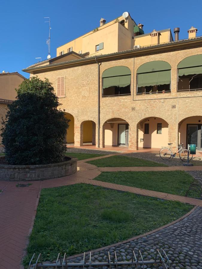 La Rocca Luxury Apartment Parma Exterior foto